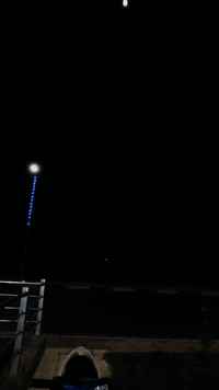 ماكس عدلة كفاله عامه عامه الها شهرين نازله من الرمبه كفرات هذني تجاريات البلاديات ضامهن لونهن ابيض زلغ مابيهن + كلج امامي رياضي والبلادي ايضا مضموم وما مستخدم قليل شلعه تاكل الكاع معدل عوج كهربائات شغاله كامله كامله مابيها اي نقص وجديده واستخدامها  قليل مكاني كوت خاجيه نقصها الوحيد السلف تجاري فقطط..  الرقم ***********
