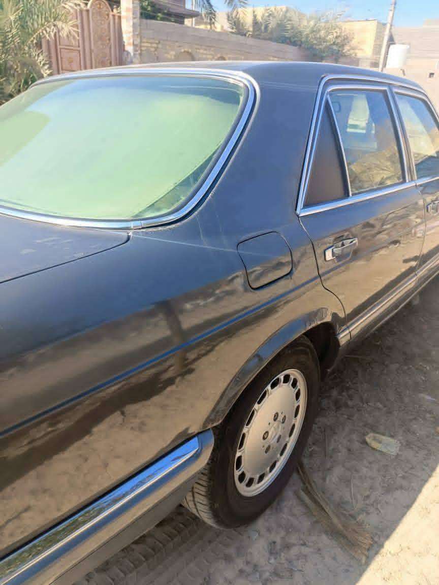 السلام عليكم 
مرسدس رئاسي للبيع
رقم بغداد جديد وبسمي 
موديل 90 نضيفه حيل 
قواعد دبلات كله بلادي مكفول من ضربه
محرك 3000 وكير وحداديه كله مكفول 
سعر63 وبيهه قليل للشراي
مكان ناصريه رفاعي 

***********
