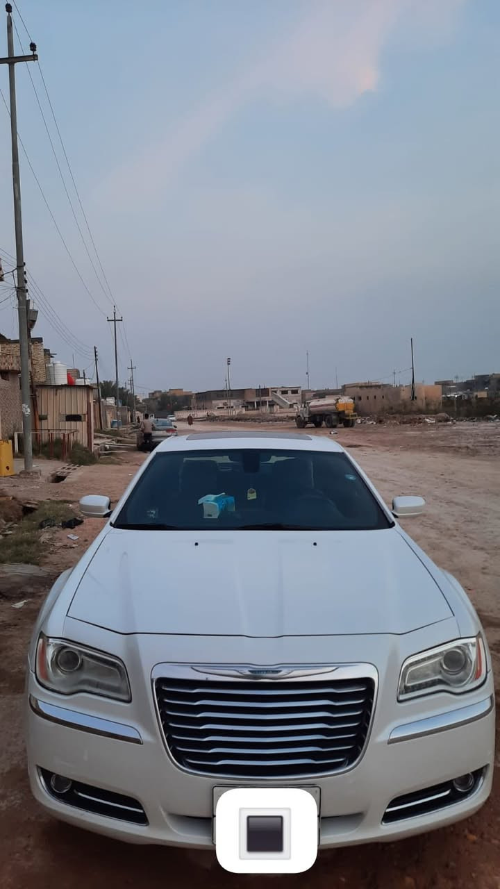 ابامه كلايسر موديل 2013 اصل رقم اربيل
مواصفاتهه فتحه كامره حساسات 
مكفوله بدون حادث بس صار بيهه اهنا حادث ومنزل صورته جاملغ باب وبنيد بدون دواخل بدون صبغ نفس الون 
رقم صاحب السياره 
+964 776 343 3370


**إذا كنت صاحب هذا الإعلان وتريد حذفه لأي سبب، رجاءا أرسل رسالة إلى الدعم الفني**