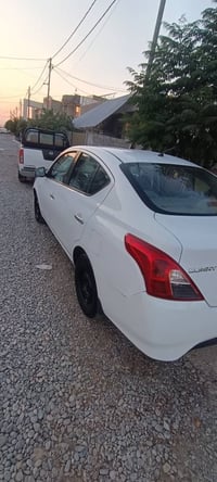 نيسان صني • ٢٠١٥ • بدون صبغ