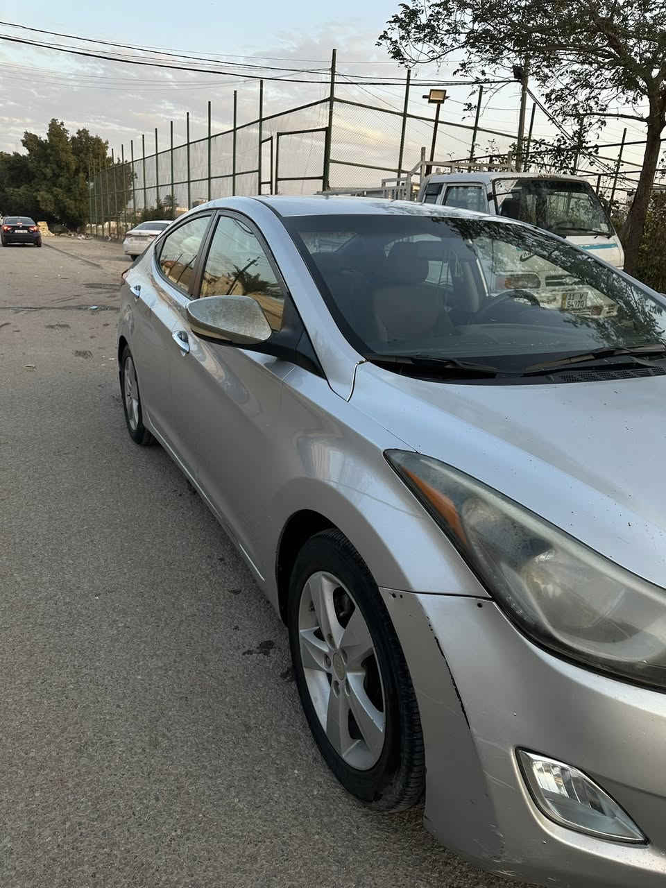 السلام عليكم النترا موديل 2012 وراد امريكي نص فول سيارة حلوة و مناسبة حادث امريكا جاملغ و بنيد و هنا بل عراق صبغ بابين مال سايق و ورا .... السعر   90  وبيها مجال  ل استفسار اتصال ***********
