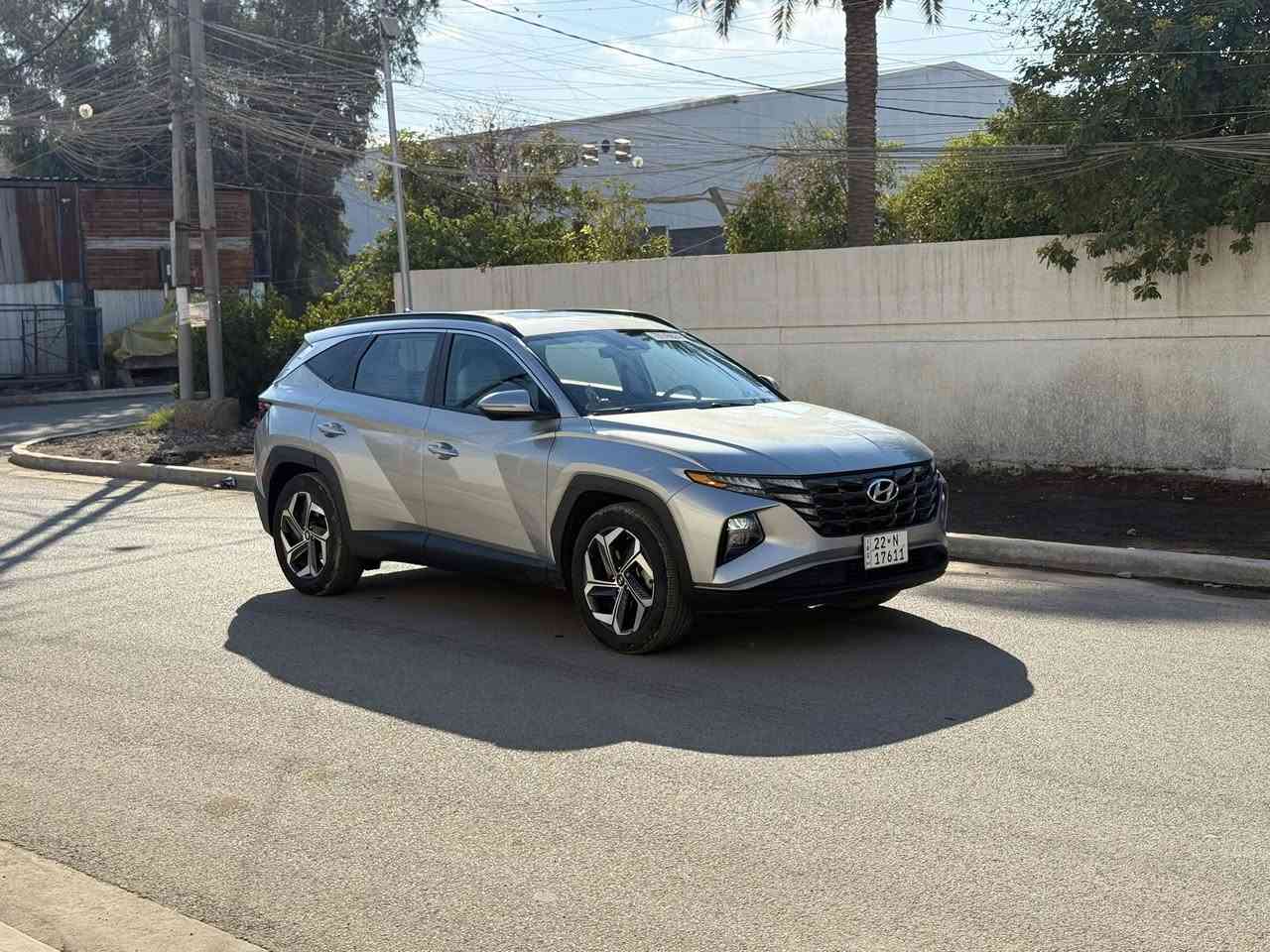 السلام عليكم
للبيع فقط 
توسان 2023 sel plus 
بجم كبس بدون دواخل
ارباك سليم فقط بردة 
حادث جاملغ خلفي وباب خلفي صفحة السايق 
مواصفات 
فتحة 
بصمة 
كراسي جلد و كهرباء وتدفئة
جنطة كهرباء
عداد ديجتال
رادار  امامي
تحديد مسار وقيادة آلية
شاحن وايرلس
مكينة 2.5 سمارت
وباقي المواصفات المعروفة 
للاستفسار 
***********
***********
متوفر واتس اب ✅✅✅✅
مكاني بغداد الكرخ
