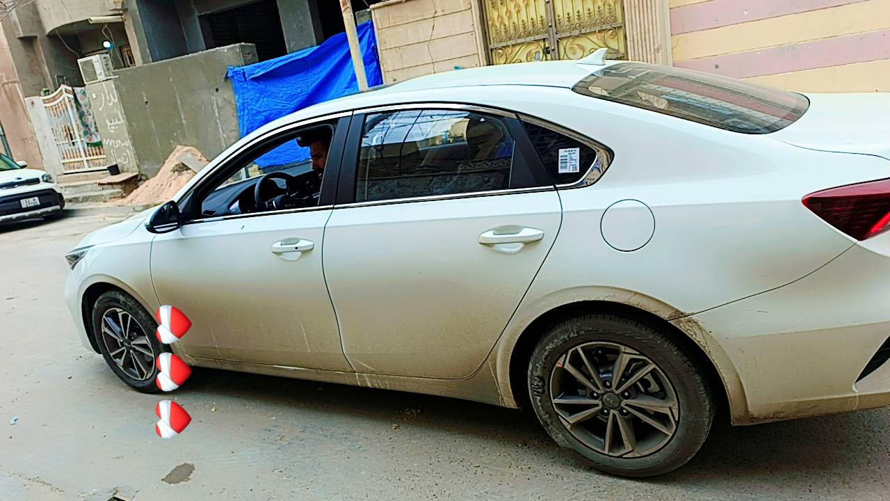 K3 موديل 2025سياره ماشيه 1800 سياره زيرو على وضع الشركه مصالي سبوع من ماخذها سياره بيها صخه مثل ماموضح بصوره ابيعها على طختها سياره باسمي تحويل ثاني يوم للستفسار لاتصال على رقم *********** مكان السياره بغداد الشعب عارضها 145
