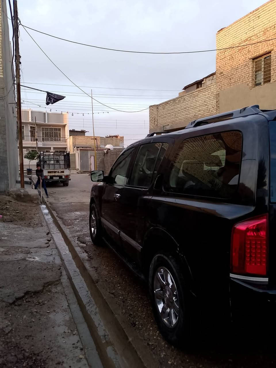 السلام عليكم ورحمه الله وبركاته 
سيارة انفنتي موديل 2007
8 سلندر السعر 100 وبيه مجال
رقم ***********
