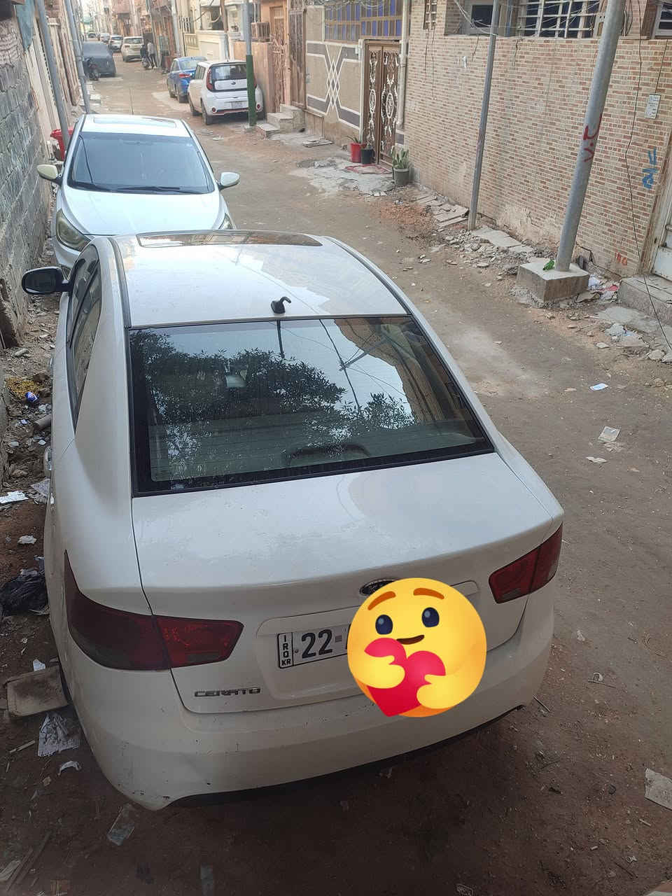 السلام عليكم
سيراتو 2011 خليجي اربيل سنويه جديدة رقم إنكليزي بأسم كردي 
بيها بنيد صبغ وشخط باب الصدر اثر دراجة ملاحضات  سياره بدون حادث مكفوله شواصي قماره تكم العنوان كربلاء /المركز 
 السعر 92 وبيها مجال
اتصال ***********
