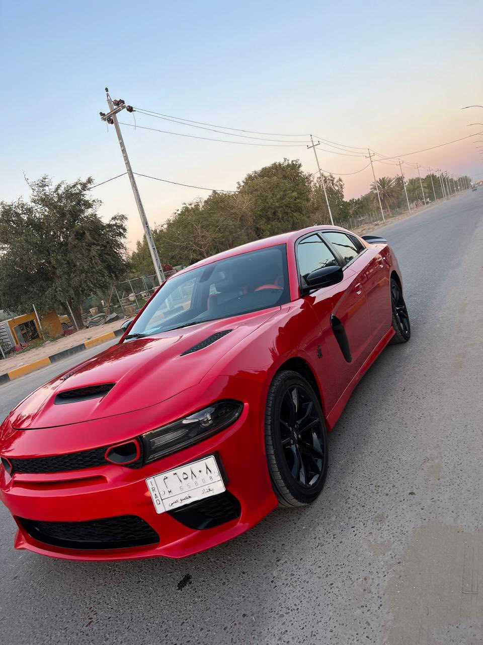 السلام عليكم جارجر اصل 2018 معلايه 2020 فول مواصفات ما عده الفتحه sxt السياره حادثه موضح بل صور السياره بسمي اني مستورده وقرار النفتح اي واحد يحب يرجعها ع مديلها البلادي ترجع تحويل مباشر المكان كربلاء السياره جديده وجاهزه من كلشي للستفسار ***********
