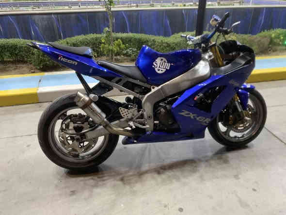 شباب كاوسكي 2004مكفولة كفالة مكينة وكير شرط عل فصلة حماوة طبيعية 66 ما تعبر السعر 18 ونص القم ***********
