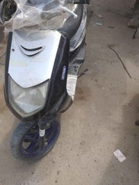 سكنس شغاله نكره سعر 200الف حي اور 07745684822