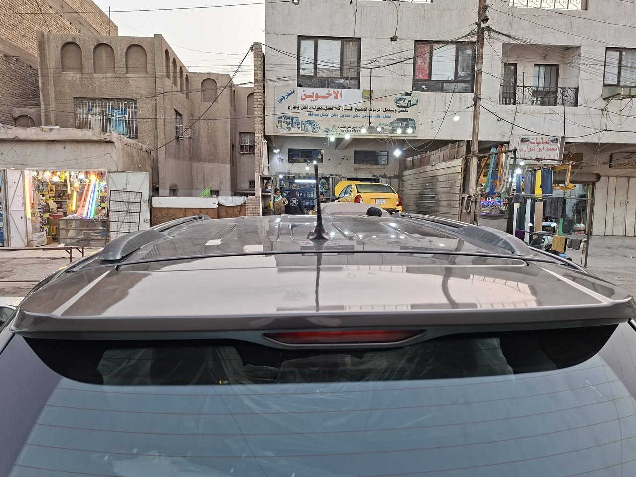 سلام عليكم جيب موديل ١٧ فول السياره
شاشه جبيره 
مكينه ٣٦٠٠
بوب كهرباء
بلاك توب
تحويل مباشر 
حادث امريكه فقط جاملغ وبل عراق اثر شخوط بيها مكانات صبغ صار كير مكينه كفاله تبريد ثلج ماشيه ١٨٠ الف 
السعر المطلوب ١٦٢ بيها مجال بسيط 
كفاله من الشواصي والدواخل  
سياره فول فول 
رقم الهاتف ***********
