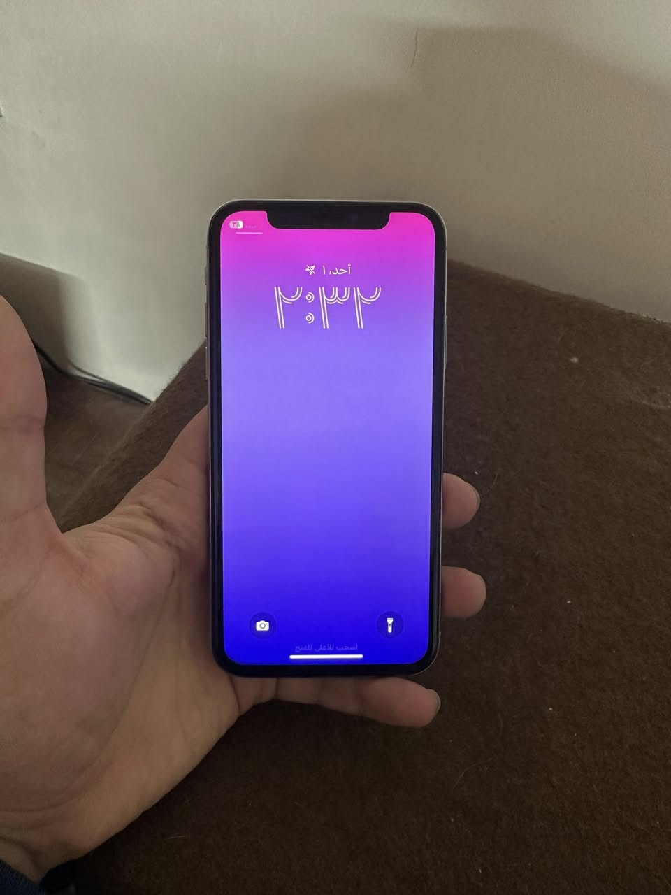 السلام عليكم للبيع ايفون x ماستر شرق اوسط ذاكرة ٦٤ مبدل بطارية قبل شهر تقرة ١٠٠ وشاشة اصلية الجهاز كلشي بي شغال صوت وسبيكر وشحن يخبل وحاليا داستخدمة رايدة ٢٠٠ وبي مجال مكاني بغداد الحرية ***********
