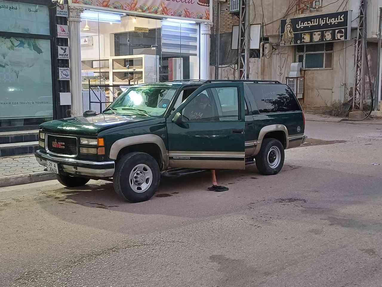 سلام عليكم جمسي بهبهان مديل 1998 رقم انكليزي واسط سنويه لل30 ستوه داخله هزه سياره حلوه ومعمره مكيرنه وكير واكسل حلوات سياره ما مصبوغه عله ابلاد السعر 65 وبيه مجال قليل وهاذا رقمي *********** عنوان النجف حي الميلاد
