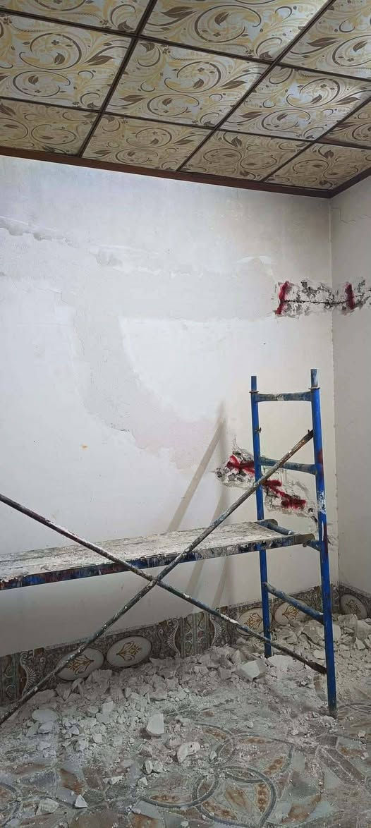 اسطه تصليحات فطر بياض لبخ بناء تصليحات  والترميم كافة المنازل
معالجه الرطوبه  والتشقق الجدار وكل مايخص البناء والترميم  
***********
