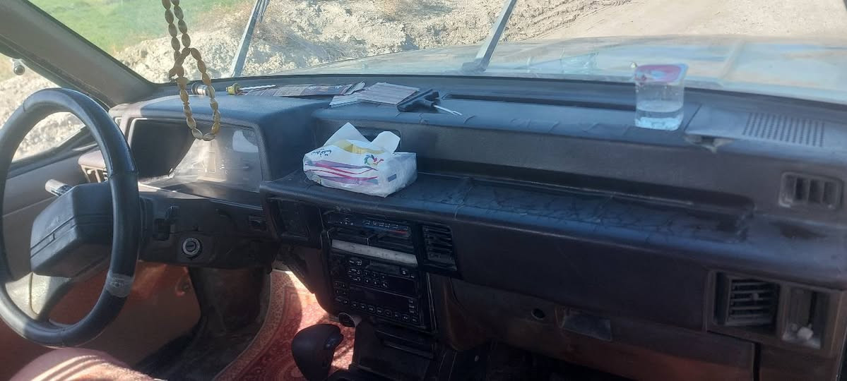 سلام عليكم 
تيوته مستي بوشي
موديل 93
رقم ذي_قار 
محرك ونجي تماتيك
سنويه النهايه 2028
مكاني ذي_قار قضاء الغراف 
رقمي ***********
