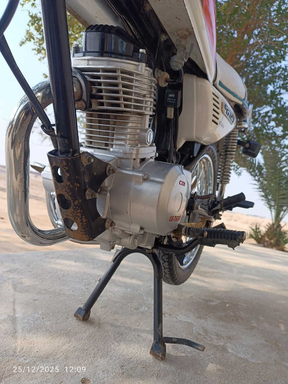 دراجه كدامك نضيفه وحلوه موديل 2023 اوراق وكلها شغاله وفول + مموجود ع الفيس اتصال فقط
سعر 550
***********
