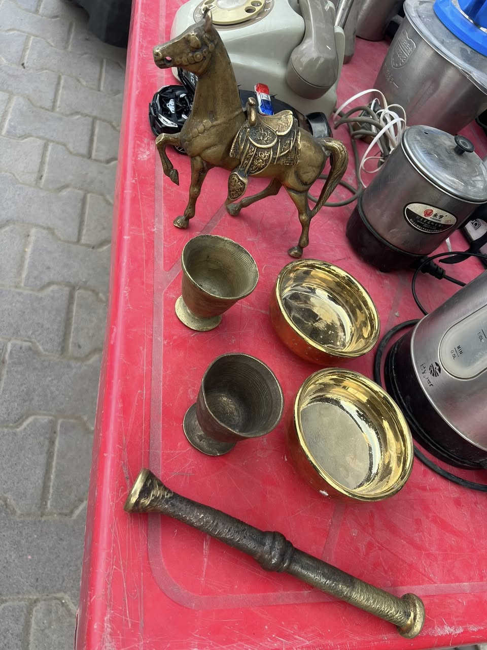 غراض للبيع كلمن وسعره ***********
