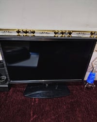 شاشة ٢٠ بوصة • ٢ AV • ٣ HDMI