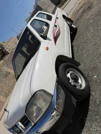 نيسان نافارا • ٢٠١٢ • ياباني