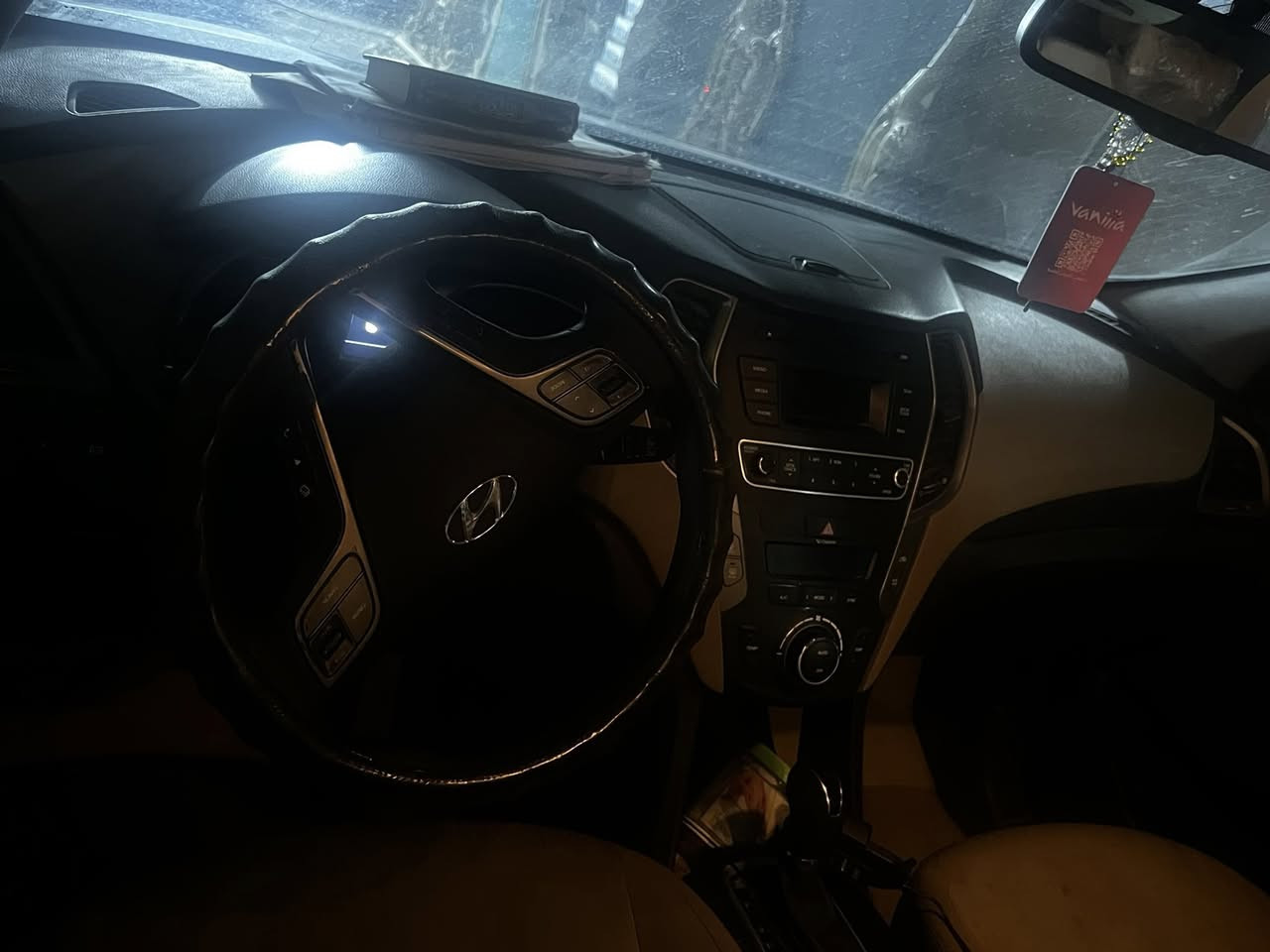 سنتافي ٢٠١٧ خليجي ٧ مقاعد ٦سلندر مواصفاتها معروفة الخليجي وياها دبل سويچ سنوية ٢٧ نضيفة جدا للاستفسار هنا او على الواتس ***********
