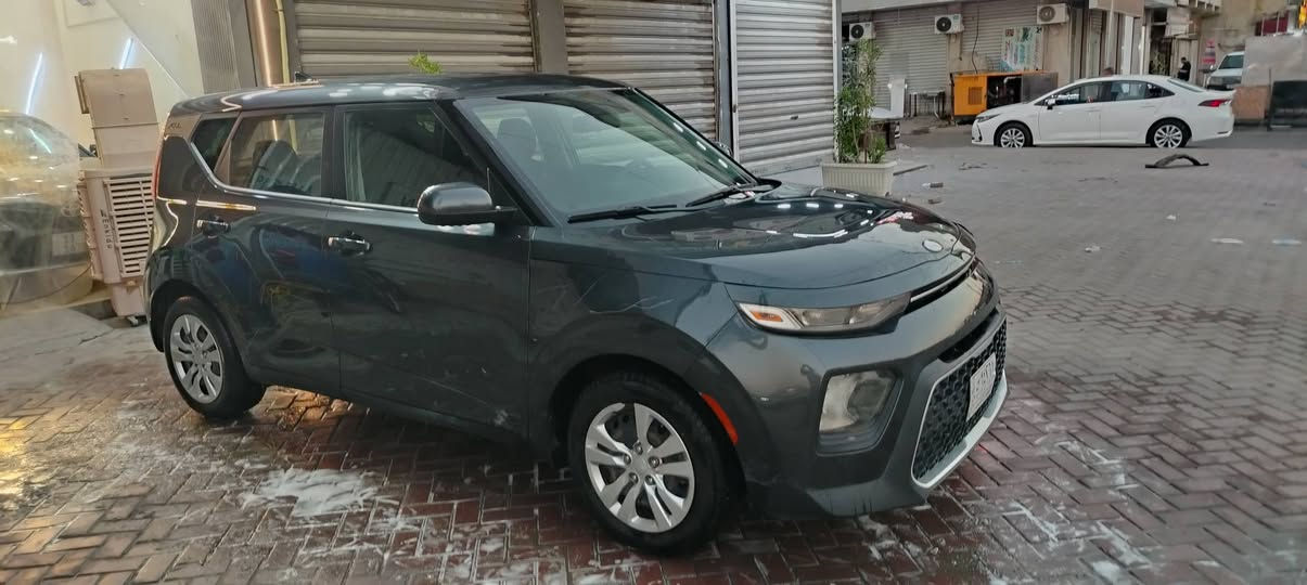 صول ٢٠٢٠ رقم بغداد بسمي مكينة ٢٠٠٠ دوش ماشية ٤٤ كير مكينة تبريد مكفولة السيارة حادثهة خفيف السعر ١٣٢ وبيها مجال بسيط رقمي ***********

