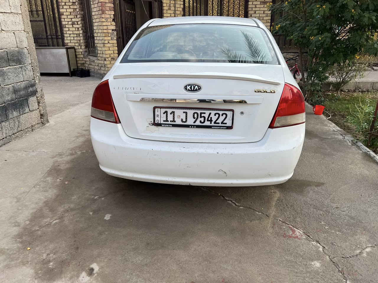 سيراتو ٢٠٠٧ رقم بغداد الرقم الجديد سنويه ل٢٠٣٠ بها صبغ بالبنيد وهلالات خلفيه اثر خياس كير محرك تخم تاير جديد السعر ٧٥ مجال بسيط مكان السياره محاويل حي الاسرى***********
