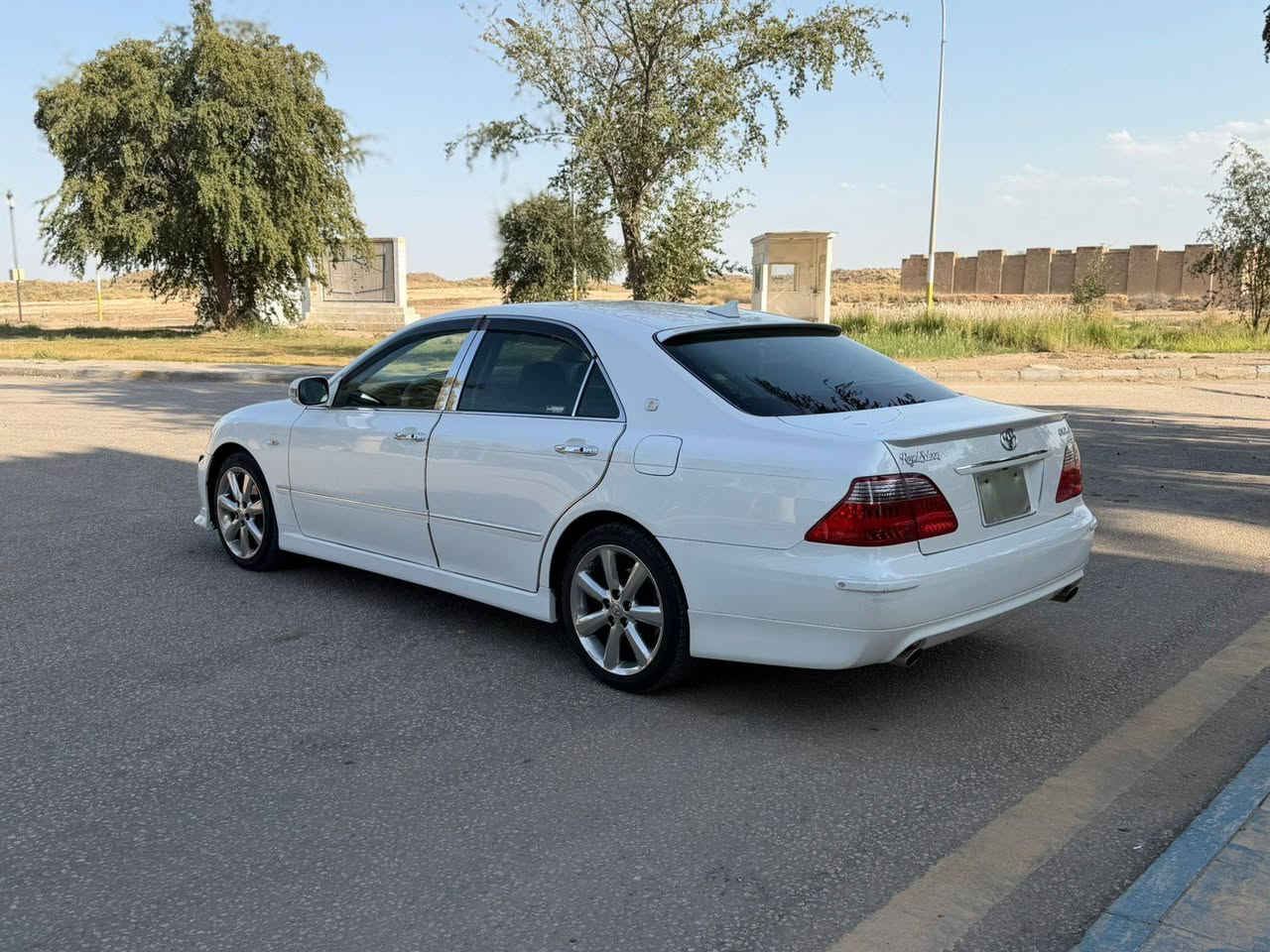 @إشارة @
كراون شاهينه موديل 2006 شاصي 182 فول مواصفات عدا الفتحه كفاله عامه من الدعاميه للدعاميه ( عراق ويابان ) رقم بابل تحويل مباشر ماشيه 100 الف السياره على وضع الشركه برغي مامفتوح بيه شرط السعر 160 وبيه مجال بسيط للشراي 
العنوان بابل الحله 
للاستفسار 
‭***********
