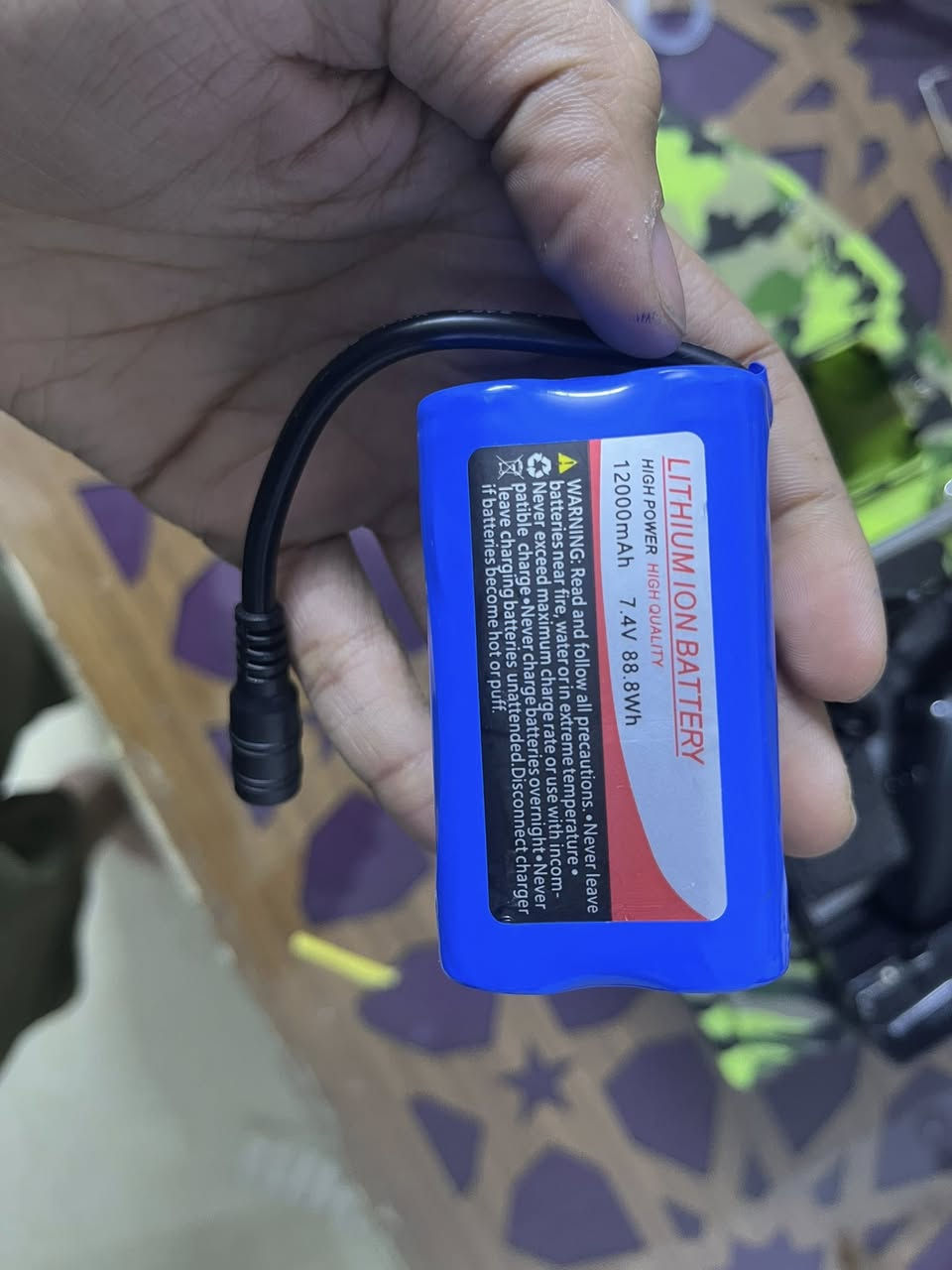 زورق تحكم عن بعد هذا شكله وهاي ترتيباته
لتواصل ‭0776 368 0727‬
