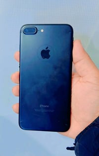 ايفون 7 بلص نضيف ذاكره 128 بدون ملحقات للبيع مكاني عماره 07850090887