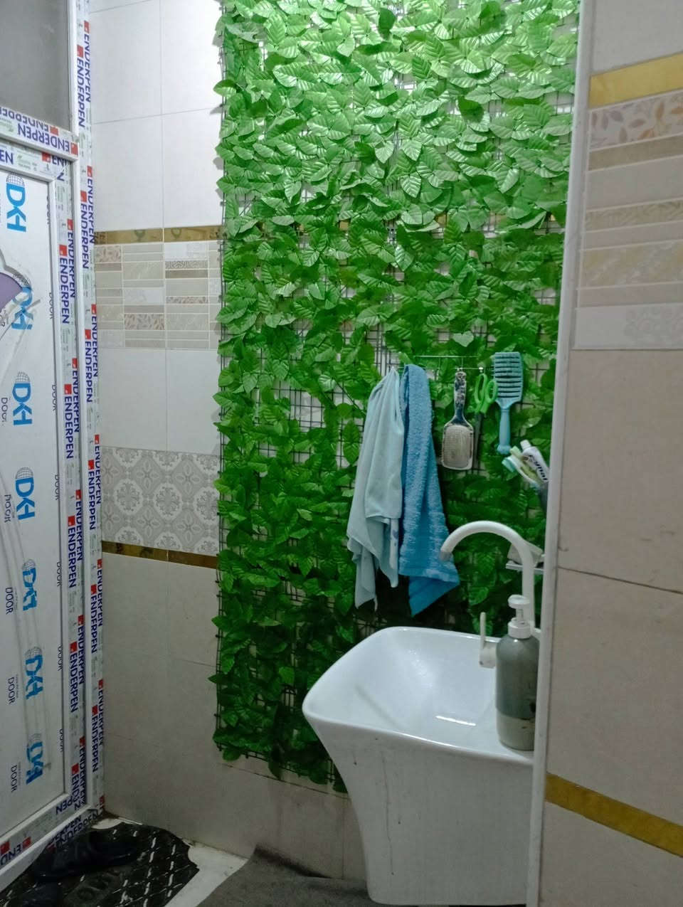 السلام عليكم 
دار للبيع طابقين 4 غرف نوم 
مطبخ استقبال كليدور 
طابو زراعي مايقارب 170م سند 25 
مركز الحله غرفة التجارة نزلة العيد
***********
