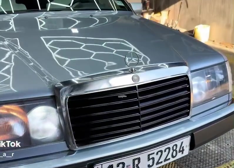 سلام عليكم مرسدس دب للبيع فول موديل 91 تلاث قطع صبغ مكينه او كير خير من الله طخم وره او كدام اويلاه او تيرات جداد ستيرن تحكم سلايت مكينه عنكبوت 🕷️ توصل عل رقم *********** اتصل او تدلل
