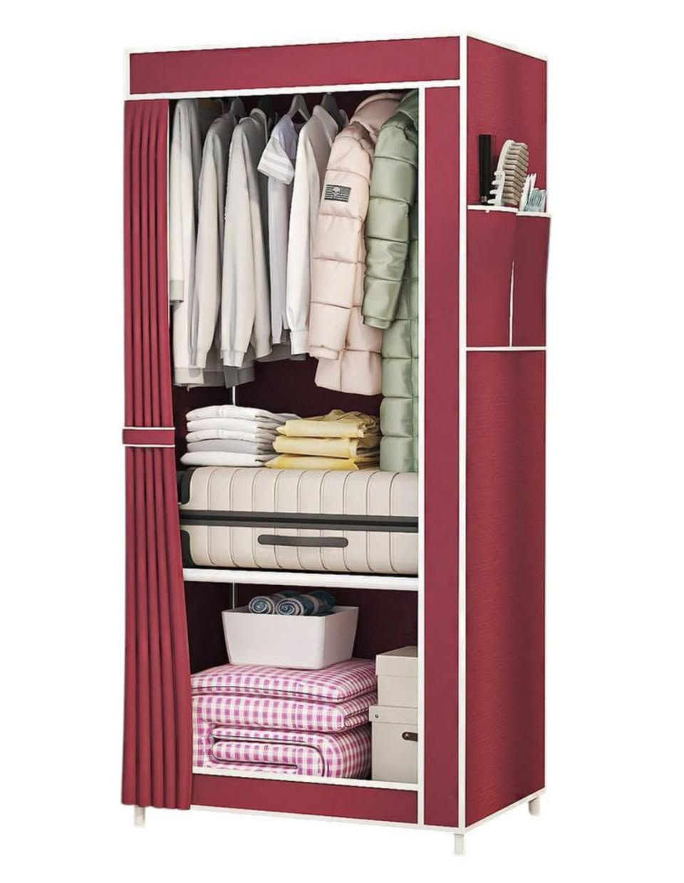 خزانة قماشية عملية بتصميم أنيق تناسب مختلف المساحات ، مصنوعة من هيكل معدني متين مغطى بقماش عالي الجودة للحفاظ على الملابس وحمايتها من الغبار.
 الارتفاع 146 سم، العرض 56 سم، العمق 44 سم. الالوان : 1 - الاسود 2 - الاحمر 3 - عسلي
 تحتوي على مساحة تعليق واسعة للملابس الطويلة والمعاطف، إضافة إلى عدة رفوف لتخزين الملابس المطوية، البطانيات، أو الصناديق. مزودة بجيوب جانبية لحفظ الأدوات الصغيرة، وستارة أمامية قابلة للفتح والإغلاق بسهولة، مما يسهل الوصول للمحتويات ويحافظ على مظهر مرتب وأنيق
السعر ... 24 ألف فقط مع التوصيل


**إذا كنت صاحب هذا الإعلان وتريد حذفه لأي سبب، رجاءا أرسل رسالة إلى الدعم الفني**