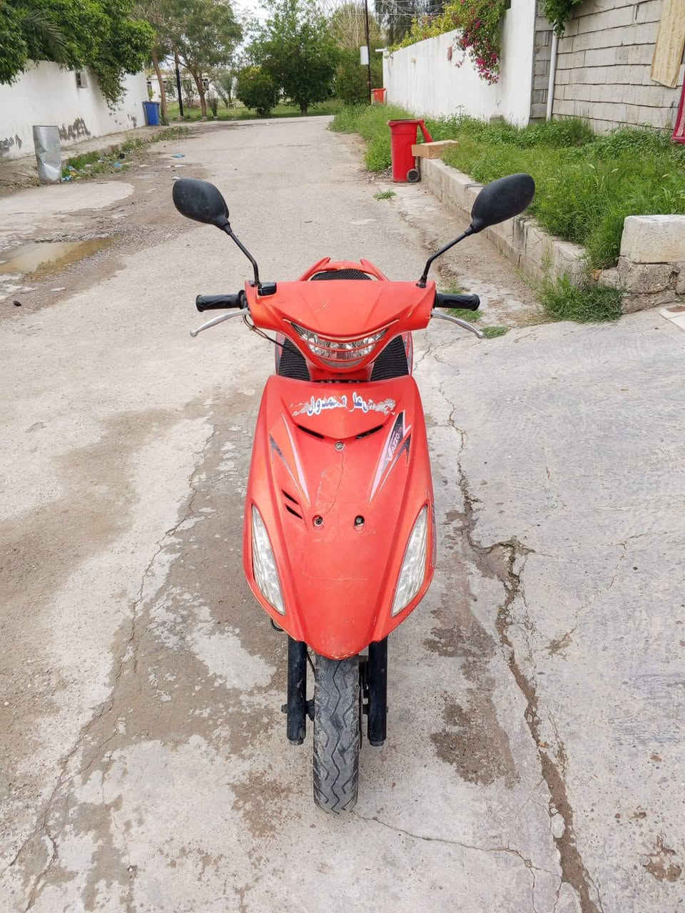 السلام عليكم
ادرس موديل 2021 محرك مكفول اول مره ينفتح مكينه خرسه شلعه ومعدل فول كهربائيات كلها شغاله سلف شغال تخم تاير جديد قفل جنطه قفل استيرن السعر 300 وبيها مجال مكان الدراجه الاسحاقي مركز الناحيه للاتصال *********** ***********
