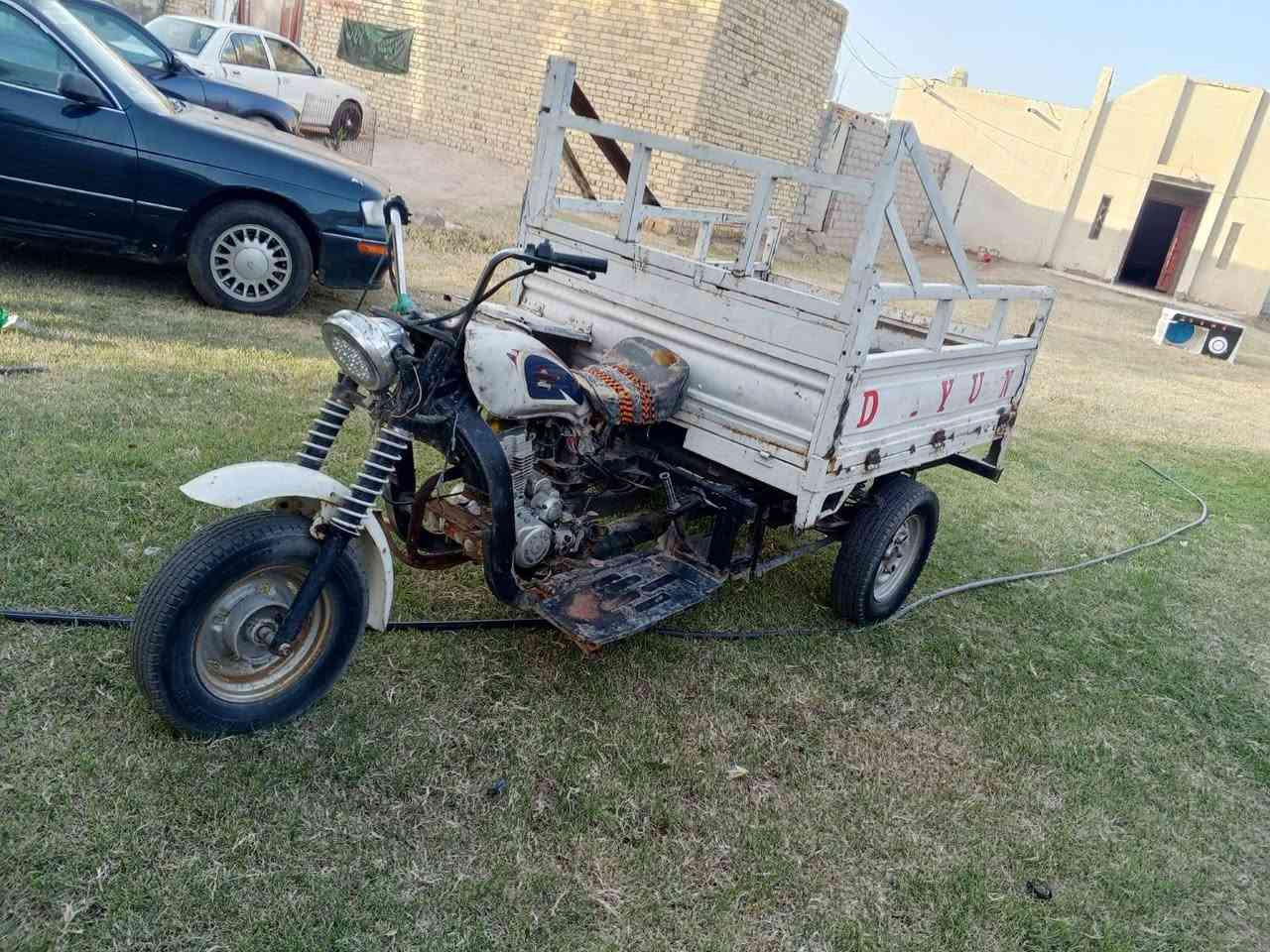 السلام عليكم ستوته للبيع ادوات 2016تواير جدد بدي نضيف ما بيه خياس مكينه جديدة كير بوكس جديد شاصي مكفول السعر 650وبيه مجال بسيط المكان الغراف قرب الأمام الحمزه للستفسار ***********
