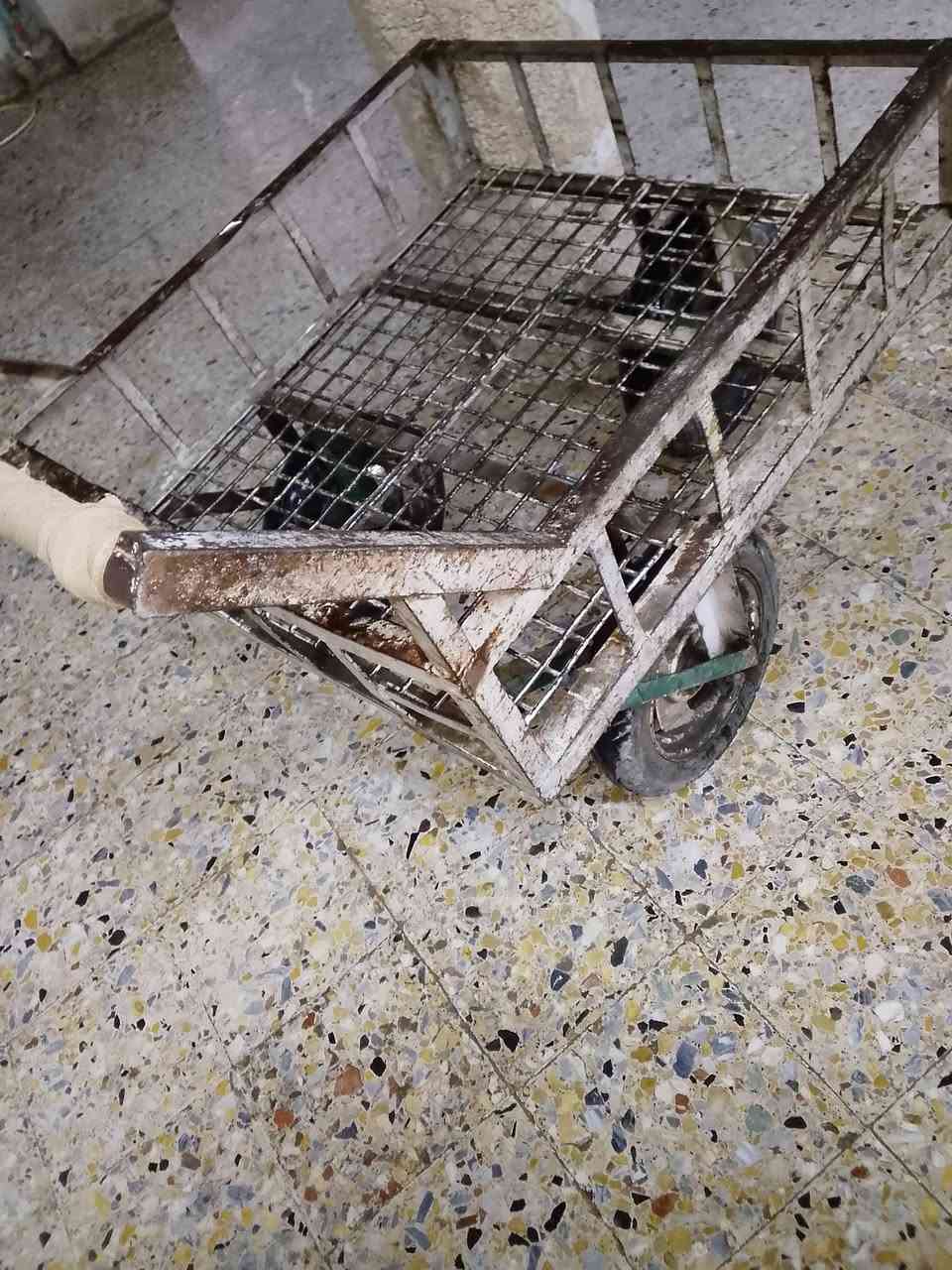 للبيع عربانه جديد ممستخدم هواي بس شهرين ب٨٠ وبيها مجال 
العنوان بغداد العبيدي شارع الجامع.


**إذا كنت صاحب هذا الإعلان وتريد حذفه لأي سبب، رجاءا أرسل رسالة إلى الدعم الفني**