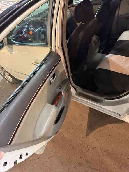 للبيع للبيع 
ازيرا 2006  وارد امريكي (بغداد) رقم انكليزي جديد سنويتها ل2030
السيارة 6 سلندر 3300
كشنات جلد كهرباء
فتحه بالقماره
تحكم ستيرن
شاشه بلاد
قطعتين تبريد
ايرباكات مبيهة 
تبريد شاشه
السيارة موجوده بنجف وبسمي  
كير +مكينه كفاله شرط ضربتها جاملغ سايق مصبوغه عام جماليه السيارة حلووه اطيك تراي اتروح البغداد وترجع تبريدها ايخبل ثلج وبيها بعد هواي مواصفات 
السعر(80 وبيها مجال بعد لطيبين حك الجية )
للاستفسار 
محمد ***********
احمد ***********
