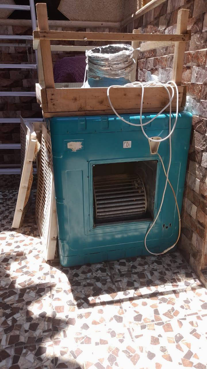 مبرده لبيع نضيفه كلشي مابيه هيه ميز ولخرطوم السعر 120 وبيه مجال***********
