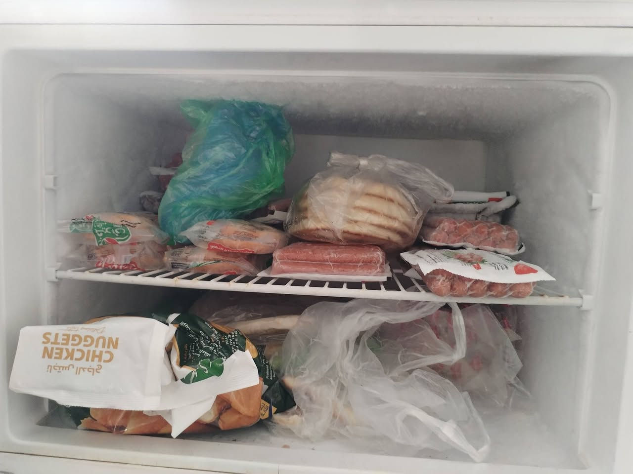 السلام عليكم عندي ثلاجه كبيره بيكو للبيع مكاني اليرموك اربع شوارع السعر ١٥٠ وبيها مجال للاستفسار الاتصال على الرقم ***********
