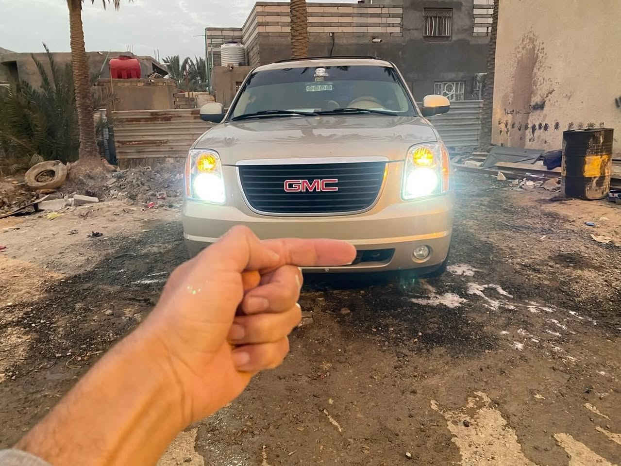 السلام عليكم.
￼ ‏يوكن ￼ادوات دخول جديد ‏

وارد خليجي ￼

 فول مواصفات

 فتحه 

جلد بيجي

 صندوق كهربائي

 كير محرك تدفئة تبريد 

شرط موديل 2008

مكان البصرة السعر (100) وبها مجال ￼

‏رقم الهاتف /***********￼
