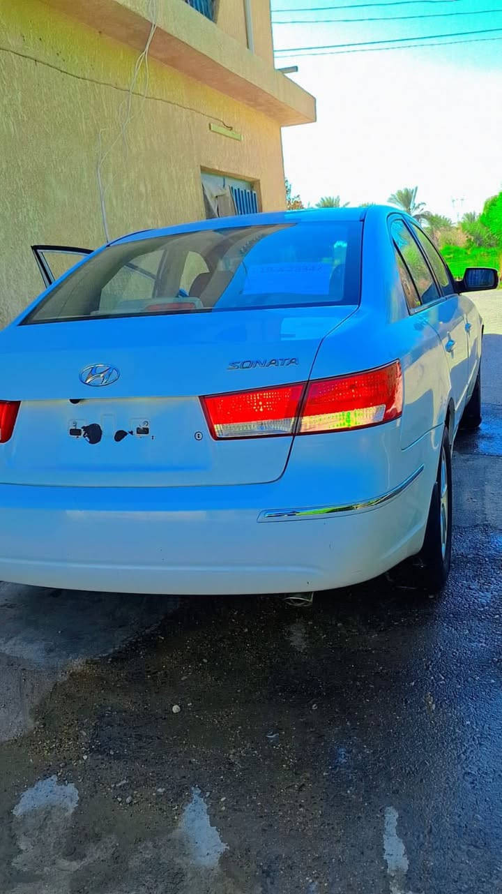 السلام عليكم  للبيت سوناتا 2010 خليجي 3 قطع صبغ جامع وبنيد وباب سائق والباقي مكفول محرك 2400 رقم كربلاء مشروع وطني المكان بغداد ابو غريب السعر 120 وبيها مجال 
***********
