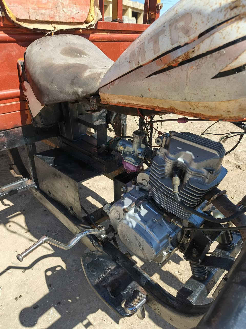 MTR للبيع ستوته مثل ما موضح بصور ستوته كلك اكفلك سرقه  وعشاير  ستوته تعمير جديد دبلات  كدام وضفيره ودكم  جدد      كابريت جديده ستوته حلوه ومال جناي سعر 600 . وبيه  مجال مكينه حلوه لا تنقص ولا تبخير مفتوحه  مكان شطرا ***********ه
