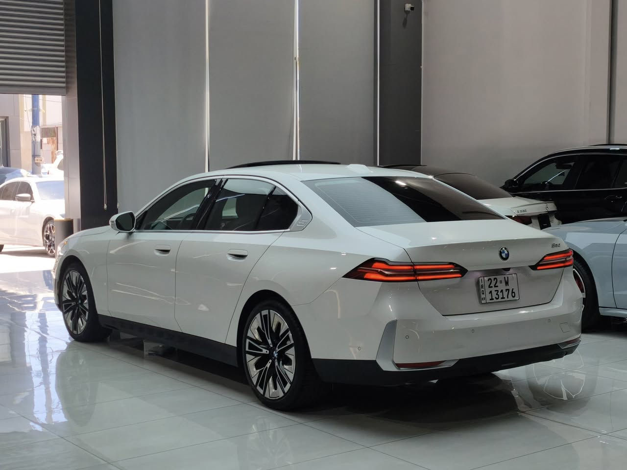 #BMW_530i_Leuxury_Pro_2024
#Full_Options #فول_مواصفات
#ابيض_دواخل_قهوائي
#clean_Title_كلين_تايتل
#Mileage:- 35.000mile -ماشى 🛣
~~~~~~~~~~~~~~~~~~~
العنوان📍ناونیشان‎
اربيل ~ ~ هەولێر
معرض AMG
~~~~~~~~~~~~~~~~~~~~
اكتب رقم 2 بالتعليقات يوصلك السعر أوتوماتيكيا او اتصل
ژماره 2 بنوسه لە کومێنت راستەوخۆ نرخت پێ دەگات یان پەیوەندی بکه
~~~~~~~~~~~~~~~~~~
للاستفسار اکثر
Mobile: ☎️📞
*********** Whatsapp
***********
