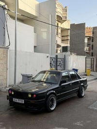 زعره موديل 88  محرك 20 مفتوح  داخلها كلش نضيف  بيها نواقص بسيطه مكاني ...