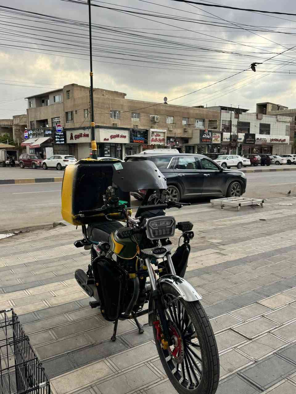 السلام وعليكم دراجه أيراني سولنك 2025 ماشي ٨ آلاف الدراجه بعدها زيرو ما ناقصها شي المكان بغداد السيديه 
السعر ٧٥٠ وبيها مجال اتصل ع هذا الرقم ***********
