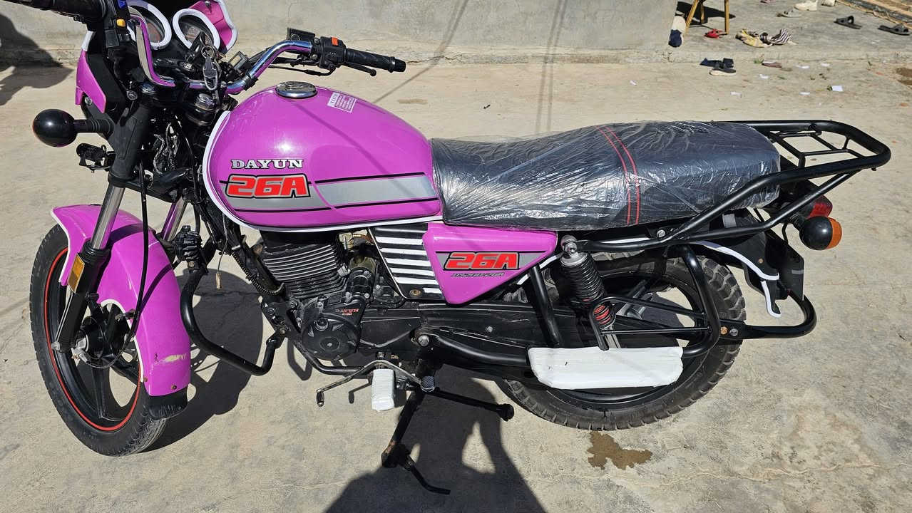 دايون للبيع
موديل 2023 لون بنفسجي 
اوراق اصولي 
دراجه مكفوله كفاله عامه من محرك واوراق 
مكاني الحله 
سعره١٨٠٠ وبيه مجال 
***********
