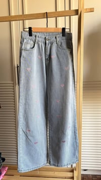 جينزات • قياس ٣٨/٤٠ • نظافه ١٠٠٪