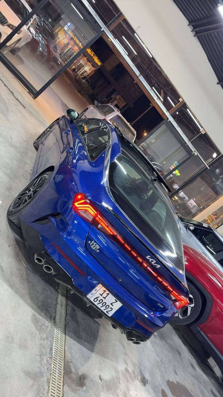 كيا K5 GT فول الفول محرك 2500 تيربو مرقم بغداد 
حادث السياره كما موضح بالمنشور  بدون أيرباك  بدون صبغ بدون تبديل 
1-بانورما
2-بصمه تشغيل + تشغيل عن بعد +بصمه أبواب 
3-رادرات أمامي + خلفي + جانبي 
4-كامرا دوراه 360 درجه 
5- داخل جلد اسود مطروز أحمر 
6-فول لايت زينون
7- ويلكب كروم 
8-تدفئة مقاعد امامي 
9-شحن وايرلس
10-هاند بريك 
وباقي المواصفات المعروفه 
معروضه 198 بيه مجال بسيط 
العنوان بابل حله شارع 60
***********
***********
