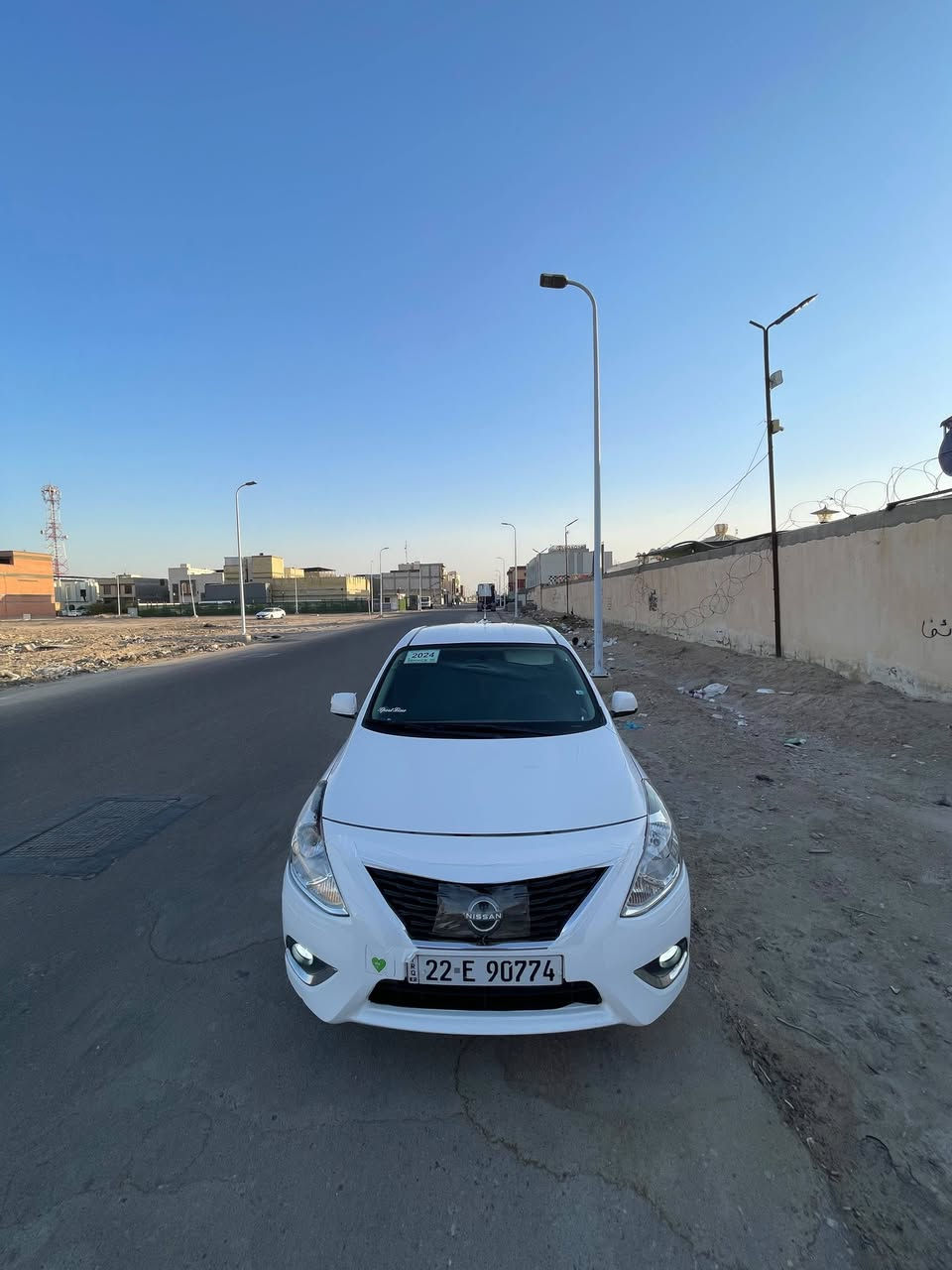 للبيع نيسان صني هندي بليته زركه مديل ٢٤ رقم اربيل الجديد سنويه تنتهي ب ٢٠٢٩ بيه جاملغ مصبوغ اثر طخه وبارد قليل بالباب الوره فقط باقي سياره كفاله شاشه كامره يوتيوب كشافات زنون عالي و ناصي تخم تاير مكينه كير حداده سياره جاهزه ع الاخير السعر ١١٦ و بيه مجال قليل مكاني البصره ابو الخصيب رقمي ***********.
