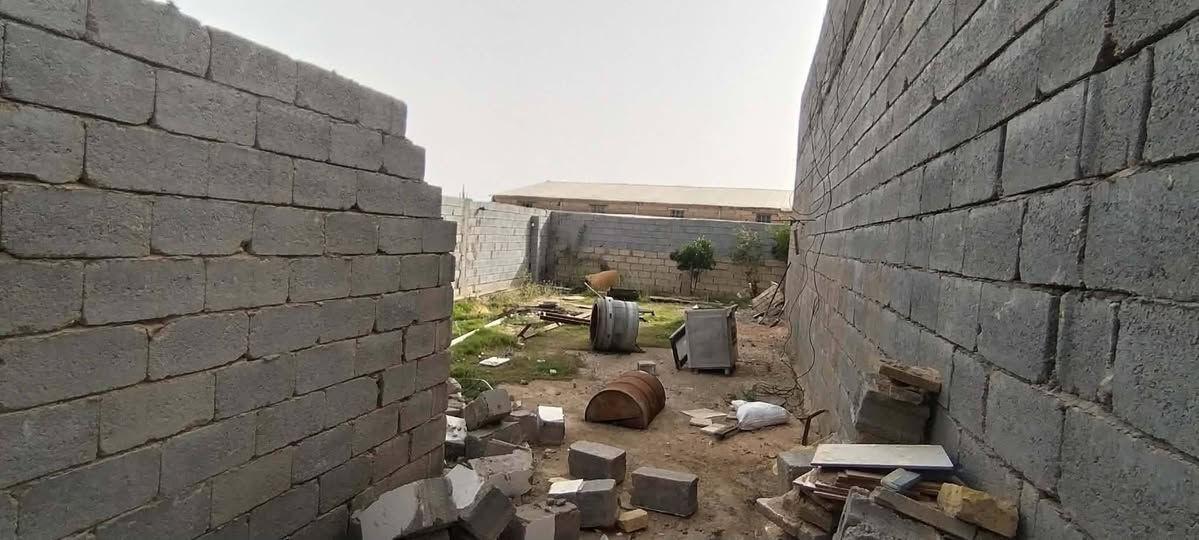 قطعة أرض طابو زراعي سند 25 🏡
العنوان((كربلاء المقدسة/العطيشي/قرب محطة وقود الاكارم/وقرب المدرسة الصينية الجديدة)👷🧭🗺️

المساحة((145م مربع والواجهة 7 أمتار ومحوط بجدار كامل مع أساس وهو على الشارع الرئيسي بالمنطقة وقريب جداً من الشارع السايدين العطيشي))

بسعر جدا جدا ممتاز💸💸💸
 للي يريد يتواصل الرجاء الاتصال على الرقم التالي ***********📞📞☎️
