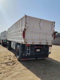 دناكير سكانيه صينيه • طول ٧٫٥م • النجف