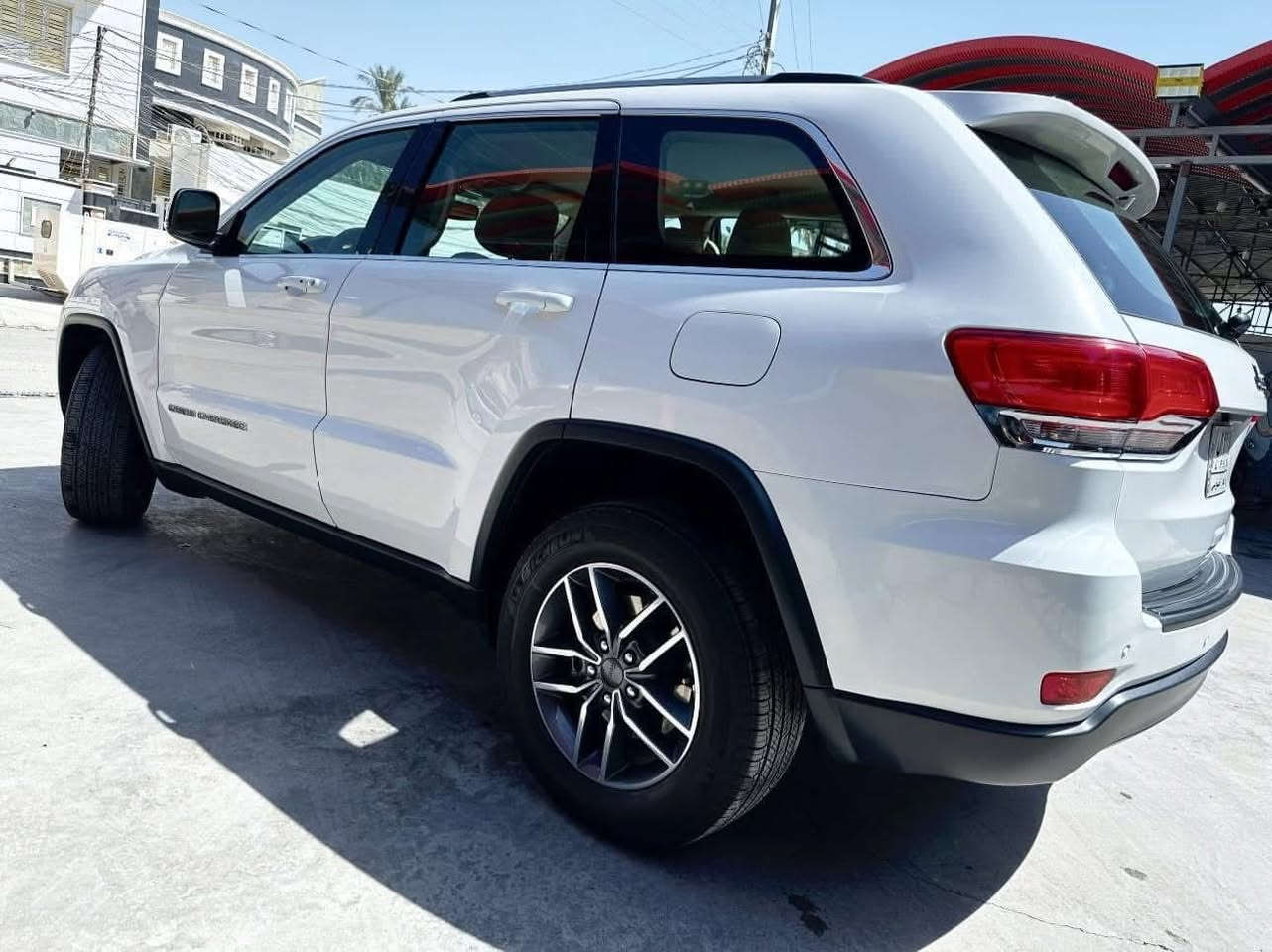 السياره وارد خليجي مكفوله كفاله عامه 

المواصفات⬇️

حساسات  امامي خلفي ونقطه عميه➡️

وقوف ذاتي خلفي➡️

اطفاء المحرك الذاتي عند الوقوف➡️

شاشه وسط➡️

حجم الويل 18 ➡️

مري شفط ➡️

السياره ماشيه 32 ألف KM ➡️

هوك ثنائي امامي ➡️

وضعيات القياده العادي و السبورت  والاقتصادي➡️

شفتات قياده➡️

بصمت باب ⏫️

السياره يجي وياها بصمتين➡️

اشاير ترحيب ➡️

كشنات كهرباء ➡️

اشارت مري ➡️

زراكات المصابيح الاماميه➡️

السياره على وضع الوكاله ➡️

السعر المطلوب $280وبيها مجال ☑️

مكان السياره بغداد السيديه 📍

للتواصل ***********☎️
