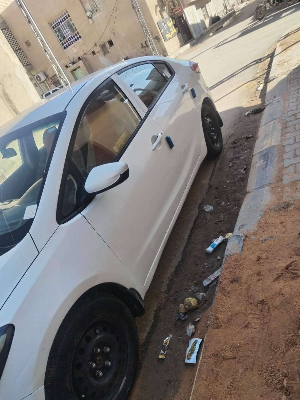 سيراتو موديل 14 سياره نضيفه بيع مستعجل اربيل جديد مكانه نجف ***********
